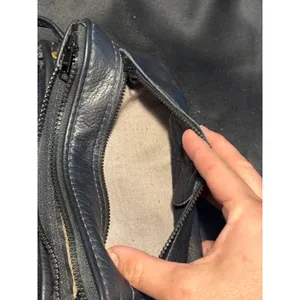 Black‎ Pebbled Leather Multi Pocket Shoulder Bag with Magnetic Flap and Key Clip thumbnail 6