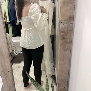 Umgee Off-Shoulder Cream boho Top size large thumbnail 4