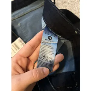 Signature Levi‎ Strauss Gold Label Mid-Rise Skinny Jeans - Size 28M, W39 | L30 thumbnail 8