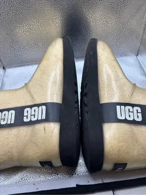 UGG Classic Clear Mini Waterproof Rain Boots Natural Black Womens Size 9 thumbnail 4