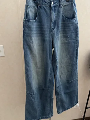 High-Rise Wide-Leg Women's Jeans in Faded Blue thumbnail 2
