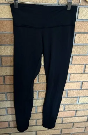 Lululemon Full Length Ruffle Athletic Leggings Black Size 4 thumbnail 1