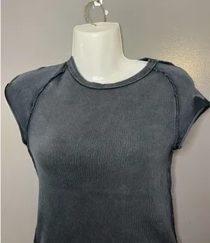 We The Free Shirt Womens XS Gray Ribbed Cap Sleeve Crew Neck Knit Stretch Top thumbnail 1