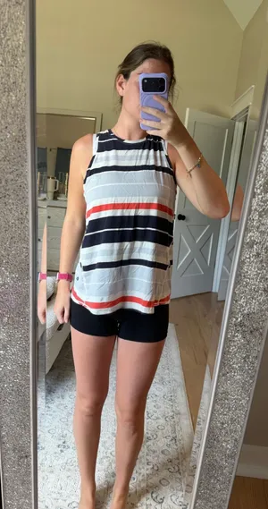 Lululemon Tank Top thumbnail 1