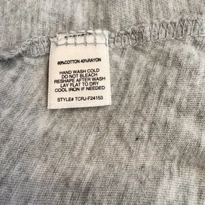 Tresics Gray Top Size Medium Henley‎ Short Sleeve Shirt Rolled Hems thumbnail 4