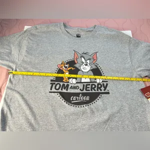 Tom and Jerry pullover Gray Short Sleeve Tee. New with tag. thumbnail 9