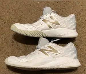 New Balance Womens 696 V3 WCH696G3 White Running Shoes‎ Sneakers Size 9.5 thumbnail 1