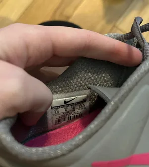 Nike Sneakers thumbnail 3