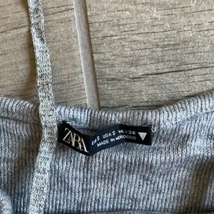 Zara gray ribbed crop top thumbnail 3