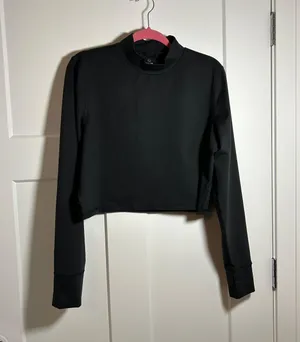 Aerie XXL black crop top thumbnail 1