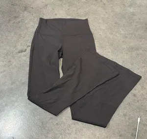 Lululemon  thumbnail 1