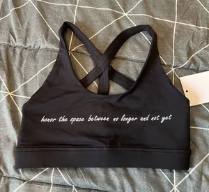 FINAL SALE💐 BEE sport bra 🌸 Size XS thumbnail 3