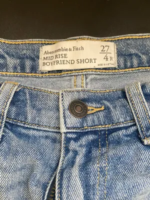 Abercrombie Women's Shorts Size 27 Boyfriend Short thumbnail 3