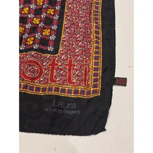 Laura Biagiotti Scarf Womens Red Black Silk Floral Medallion Logo Italy 60in‎ thumbnail 5