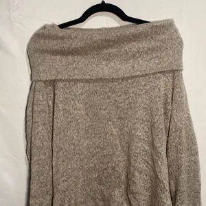 DKNY Over Shoulder Sweater Fall size‎ medium cozy comfort minimalist thumbnail 5