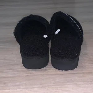 Joyspun Intimates Women’s 8 Teddy Fleece Platform Clog Slippers thumbnail 4