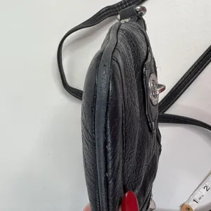 Marc By Marc Jacobs Black Pebbled Leather Adjustable Crossbody Messenger Bag thumbnail 13