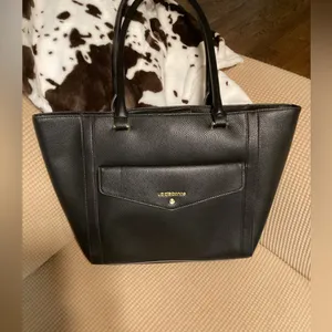Liz Claiborne Black pebbled faux leather purse thumbnail 2
