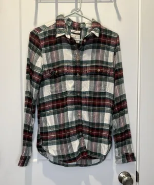American Eagle Flannel Shirt Womens Medium M green red black Ahh Mazingly Soft thumbnail 1