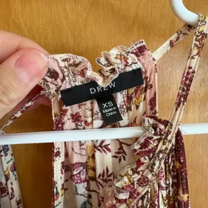 DREW XS Floral Maxi Dress‎ Sleeveless Halter Tie Back Bohemian Festival thumbnail 3