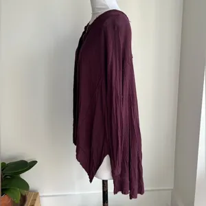 Free People Benedict Canyon Henley Maroon Flowy Tunic Size Xs thumbnail 9