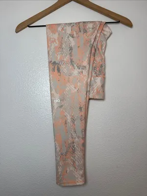 ALO Yoga Tropical Peach Pink Gray airbrush Python Snake Print Leggings thumbnail 2