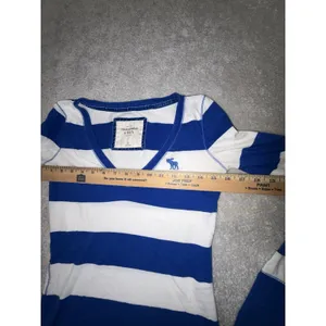 abercrombie y2k striped v neck blue white‎ think stripe xs Moose thumbnail 6