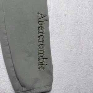 Abercrombie & Fitch Soft AF Collection Womens Sweatpants Size M Olive Green Logo thumbnail 4
