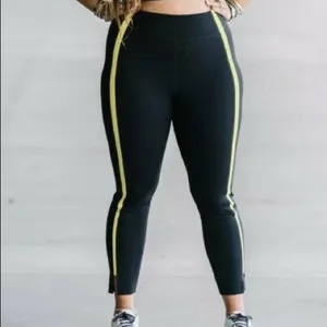 Zyia Active Black Neon Yellow Tape 7/8 Ankle‎ Leggings thumbnail 2