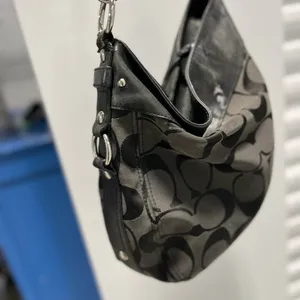 Coach Shoulder Bag thumbnail 6
