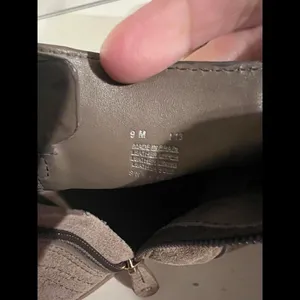 Tory Burch Stylish Tan Suede Ankle Booties - 9M thumbnail 7