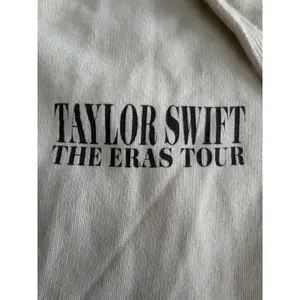 Taylor Swift the Eras Tour Official Merchandise Pullover Hoodie Beige Large HR-1 thumbnail 3