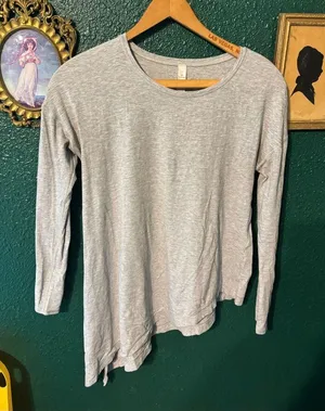 Lululemon Gray Asymmetrical Oversized Shirt Size Small 2 thumbnail 1