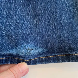 Old Navy Curvy Mid-Rise Women's Size 10 Boot Cut Jeans in Dark Blue thumbnail 7