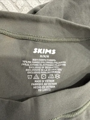 SKIMS Cotton Jersey Slim Short Sleeve Crewneck Top Army Green Size M thumbnail 6