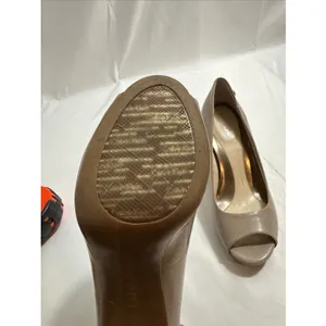 Seven7 Calvin Klein Taupe Dress Shoes Women’s 7M Pump Open Toe Rubber Sole thumbnail 5