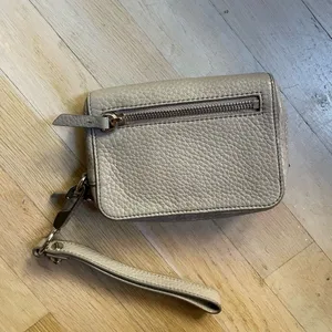 Alexander Wang $595 Fumo Pebbled Lambskin Wristlet, Oyster Grey, NWOT thumbnail 2