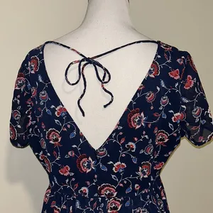 5/$30 🎈 Old navy women’s medium‎ babydoll floral dress thumbnail 3