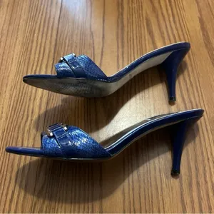 White House Black Market Prescot Blue Snakeskin Slip On Heels Size 8.5M thumbnail 3