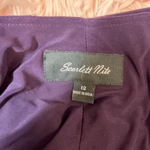Scarlett night Purple off the shoulders dress size 12 thumbnail 3