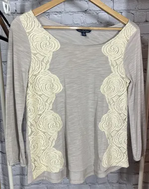 American Eagle Scoop Neck Lace Lightweight Long Sleeve Top Women’s Small thumbnail 1