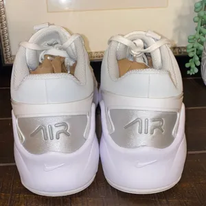 Nike Air Max Athletic Sneakers Bolt White Metallic Platinum Size 9 thumbnail 9