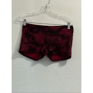 Nobull SHORT 2" (TIE-DYE) red black exercise shorts M thumbnail 2