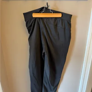 Quilted Black Women's Joggers Size XL thumbnail 4