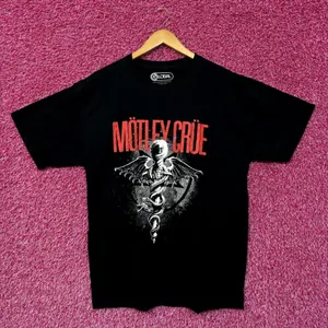 Motley Crue Dr Feel Good Album Cover Art Heavy Metal Tee L thumbnail 2