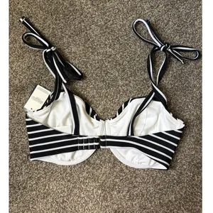 NWT Abercrombie Curve Love Bikini Top - Small thumbnail 2