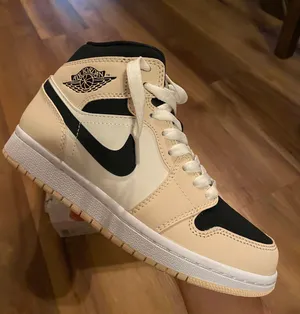 Air Jordan 1 Mid thumbnail 2