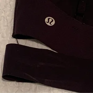 Lululemon Black Criss Cross Front Light Support Bra Strappy 6 thumbnail 4