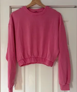 Garage Women's Pink Cropped Sweatshirt Size XS‎ EUC thumbnail 1