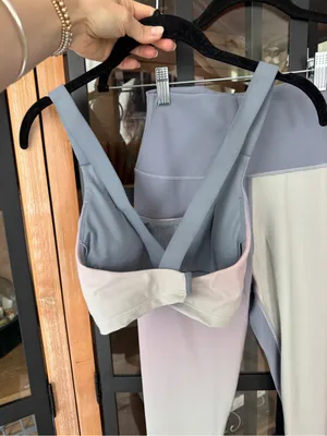 ALO set sports bra leggings vapor take charge high waist gradient dusk ombre thumbnail 9